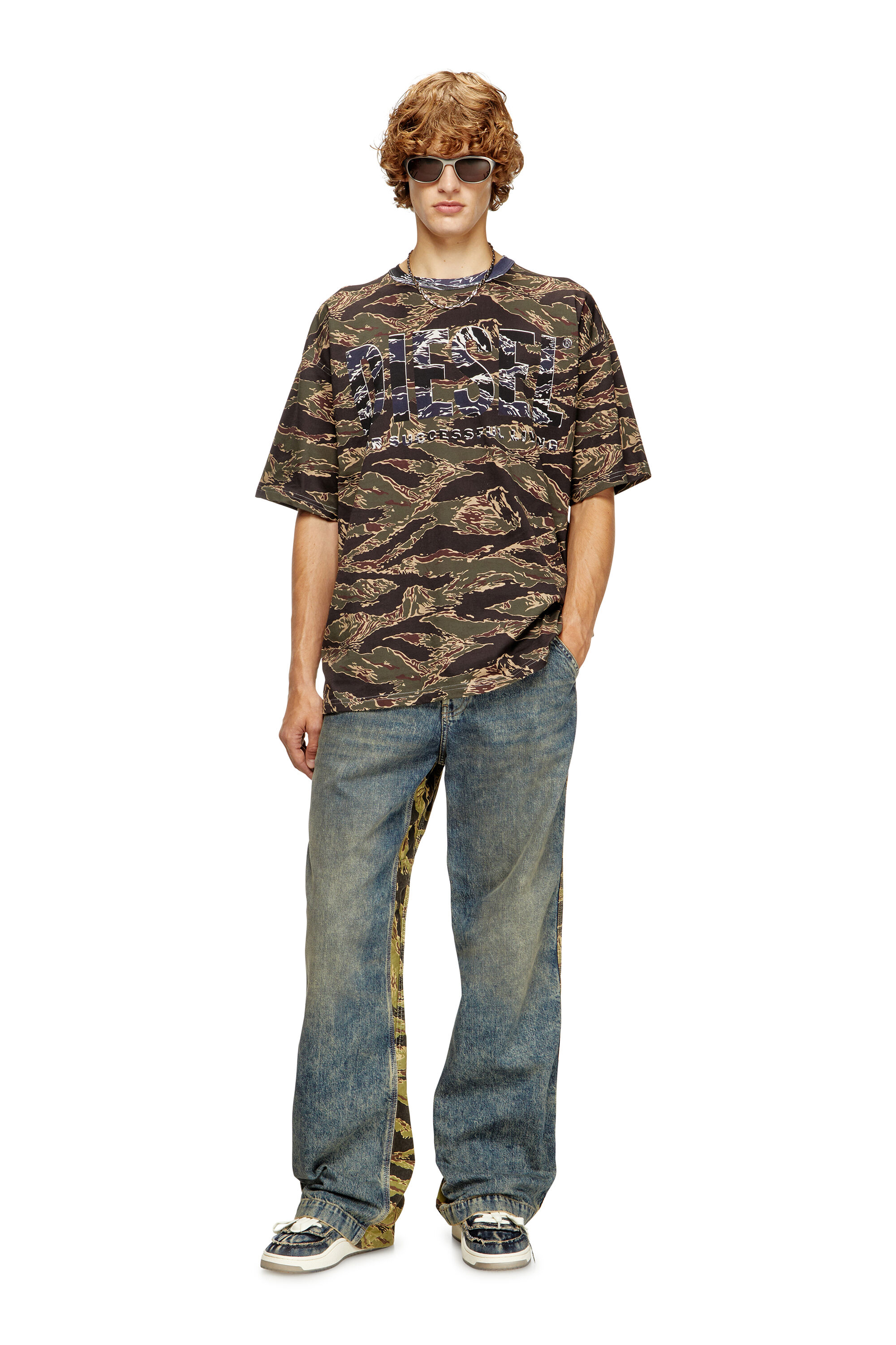 Diesel - S-TRACKER-D LOW, Man's S-Tracker-D-Frayed denim sneakers with transparent sole in Blue - 7