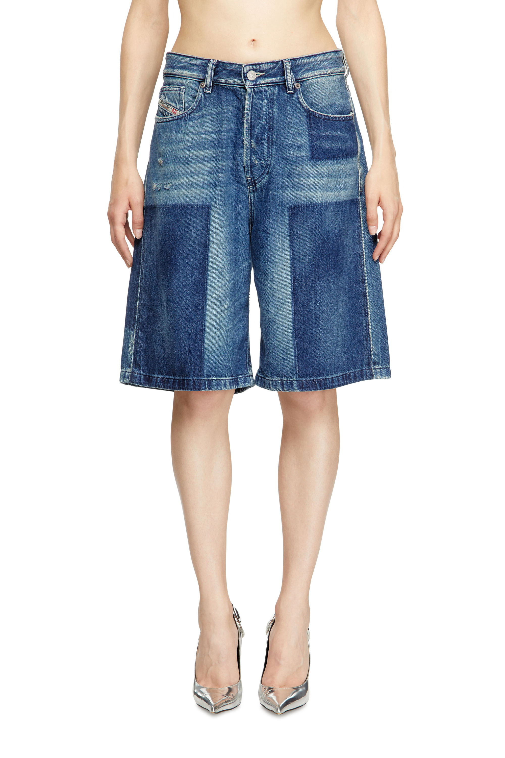 Diesel - DE-SIRE-SHORT, Woman's Shorts in contrast-effect denim in Medium blue - 2